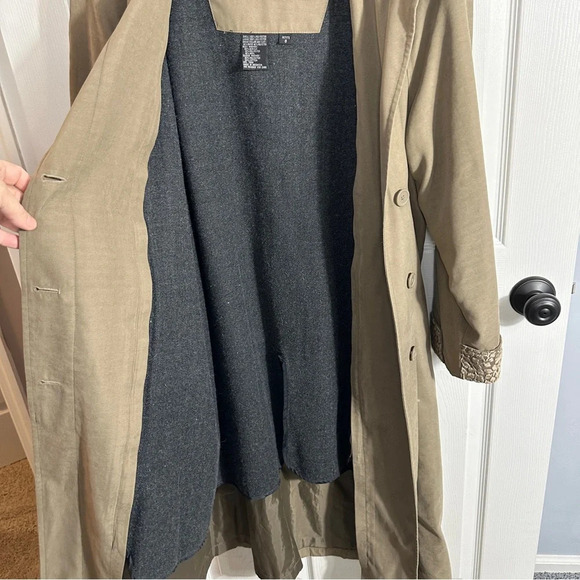 Evan Picone lined trench coat with beautiful trim, 8P, taupe, layer, fall - Picture 12 of 13